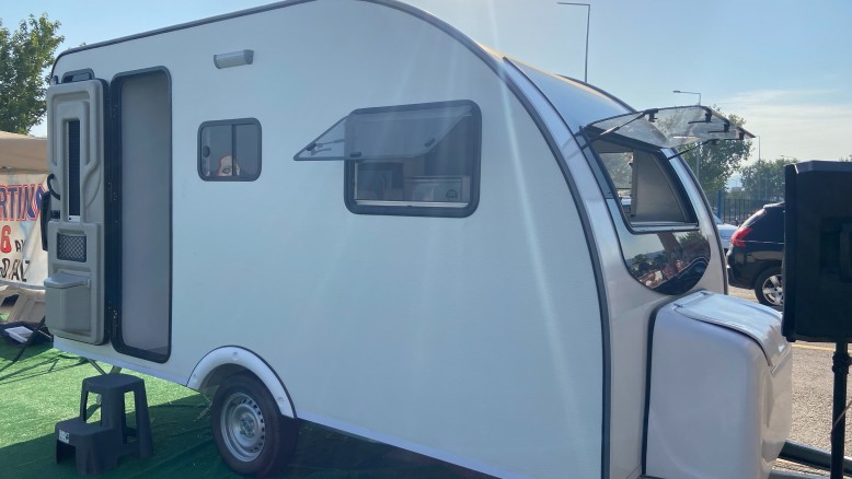 Adle Eco 4 Metre Çekme Karavan