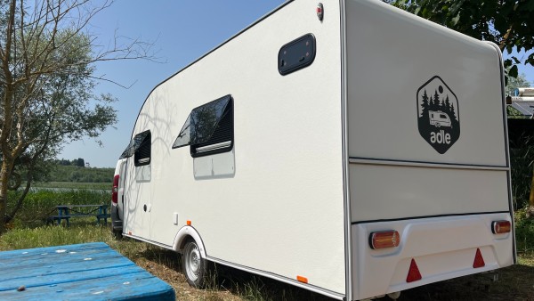 Adle 5.20 Metre Çekme Karavan