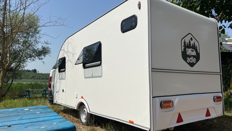 Adle 5.20 Metre Çekme Karavan