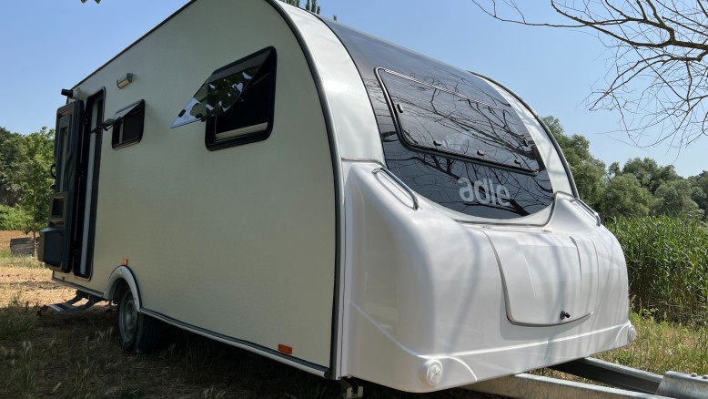 Adle 5.20 Metre Çekme Karavan